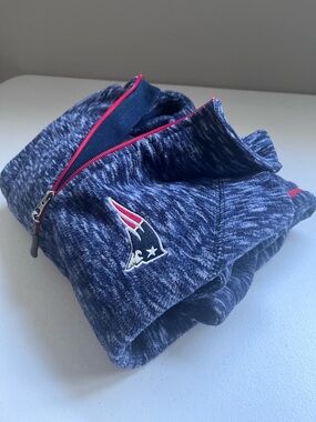 Women’s New England Patriots Zip-Up Jacket – Official NFL Apparel – Size Medium